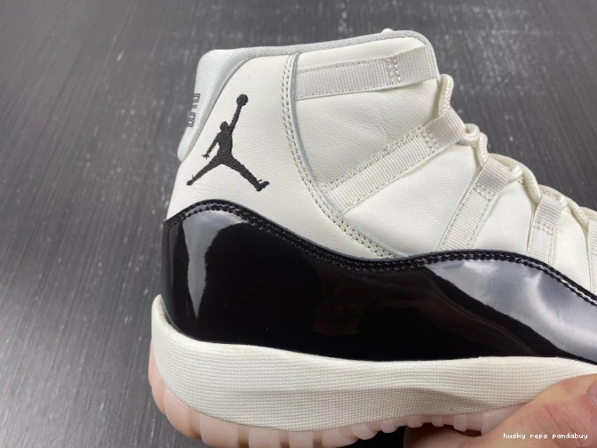 Rep Husky WMNS Neapolitan 11 AR0715-101 Air Jordan 0705